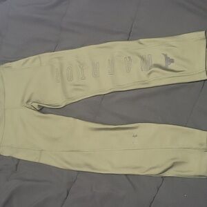 Small Under Armour Green Heatgear Compresion Leggings